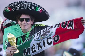 El color de la semifinal entre México y Jamaica en el Rose Bowl