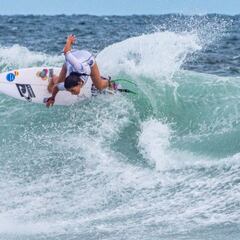 Lucía Machado, Carmen Garay e Ibone Gómez avanzan por el cuadro de repesca