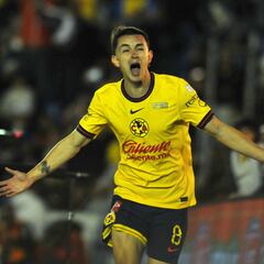 Fidalgo entre los mejores mediocampistas del mundo según las estadísticas