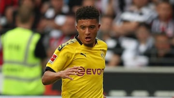 Favre warns against "dangerous" expectations on Jadon Sancho