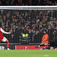 ¡Adán se carga al Arsenal!