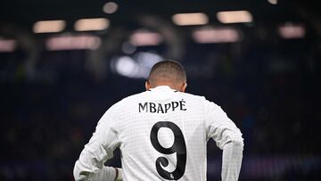How long is Kylian Mbappé out for?