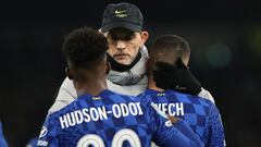 Soccer Football - Carabao Cup - Semi Final - Second Leg - Tottenham Hotspur v Chelsea - Tottenham Hotspur Stadium, London, Britain - January 12, 2022 Chelsea manager Thomas Tuchel, Callum Hudson-Odoi and Hakim Ziyech celebrate after the match Action Image