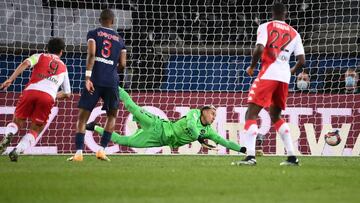 El M車naco ense?a al Bar?a el camino para remontar al PSG
