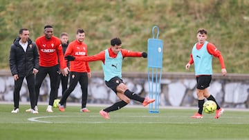 04-12-25. IMAGEN DEL ENTRENAMIENTO DEL SPORTING EN LA CIUDAD DEPORTIVA DE AREITIO.