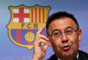 FC Barcelona's president Josep Maria Bartomeu attends a news conferece to assess the season 2015/16 next to Camp Nou stadium in Barcelona, Spain, June 30, 2016.