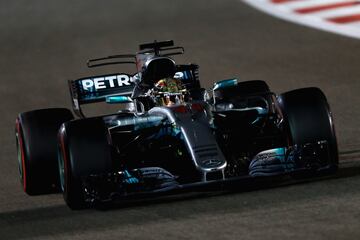 Bottas gana la última carrera de la temporada