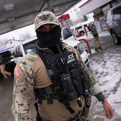 Así funciona el ICE de Trump en EEUU: agentes enmascarados, centros de detención...