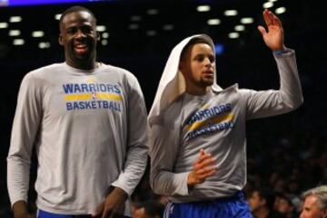 Draymond Green y Stephen Curry.