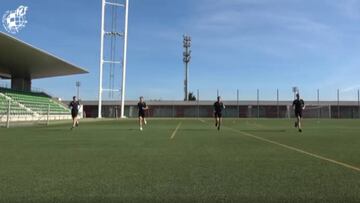 Los árbitros también se preparan para la vuelta al fútbol