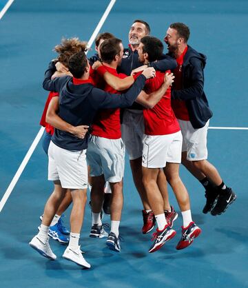 La selección de Serbia se ha convertido en el primer país campeón de la ATP Cup. El partido de dobles acabó 6-3 y 6-4 para Djokovic y Troicki sobre Feliciano López y Pablo Carreño en el tercer punto.