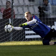Cillessen está al caer