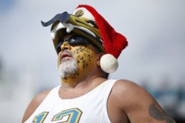 Aqu¨ª un Pap¨¢ Noel versi¨®n Jaguar. Yo a mis ni?os no les dejar¨ªa acercarse a ¨¦l...