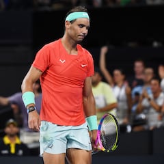 Nadal pierde y se resiente, pero sigue siendo él