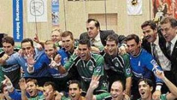 <b>CAMPEONES.</B> Boomerang Interviú empieza la temporada como la acabó, ganando un título.