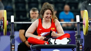 Paris 2024 Paralympics - Powerlifting - Women's up to 50kg Final - Porte de La Chapelle Arena, Paris, France - September 5, 2024 Loida Zabala Ollero of Spain reacts. REUTERS/Rula Rouhana