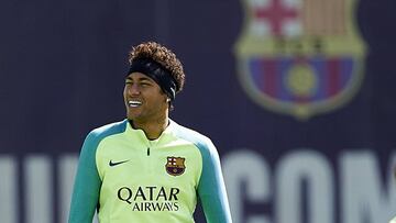 Neymar, sonriente en la Ciutat Esportiva del Barça.