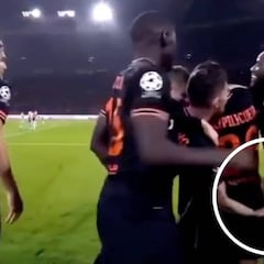 Batshuayi y la incómoda celebración de Jorginho: "¿Me puedes devolver mis 'pelotas'?"