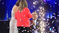 ¡Pidió matrimonio! Dino Gordillo sorprendió en el día 2 de Viña
