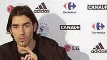 <b>GRAN AUSENCIA</B>. Pires se perderá el Mundial porque se someterá a una operación en su rodilla derecha.