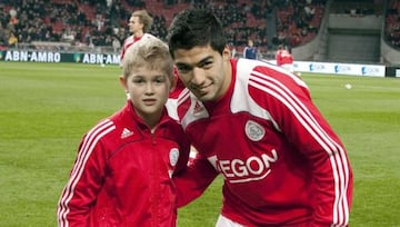 Matthijs de Ligt con Luis Suárez