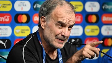 LAS VEGAS, NEVADA - JULY 05: Head coach Marcelo Bielsa of Uruguay speaks at a CONMEBOL Copa America 2024 press conference at Allegiant Stadium on July 05, 2024 in Las Vegas, Nevada.   Candice Ward/Getty Images/AFP (Photo by Candice Ward / GETTY IMAGES NORTH AMERICA / Getty Images via AFP)