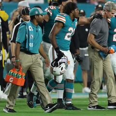 Do NFL teams have team nurses? How much do the medical personnel get paid?