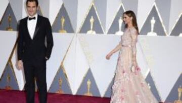 Roger Federer, junto a Georgina Chapman en la alfombra roja. 