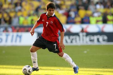 Desde sus inicios, en el partido con Suecia, Alexis Sánchez siempre quiso la "7" de la Roja.