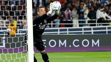 How many games has Andriy Lunin played for Real Madrid? What is his record with Los Blancos?
