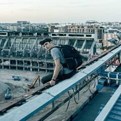 Temerario y absurdo: se juegan la vida para colarse en un Calderón medio derruido y subirlo a Youtube