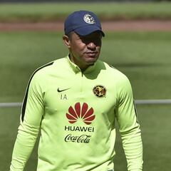 Nacho Ambriz se muestra comprensivo con el Huesca