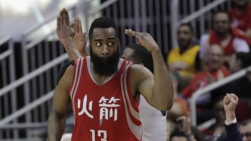 HOUSTON, TX - FEBRUARY 03: James Harden #13 of the Houston Rockets celebrates after a three point shot in the first half against the Chicago Bulls at Toyota Center on February 3, 2017 in Houston, Texas. NOTE TO USER: User expressly acknowledges and agrees that, by downloading and or using this photograph, User is consenting to the terms and conditions of the Getty Images License Agreement. Tim Warner/Getty Images/AFP
== FOR NEWSPAPERS, INTERNET, TELCOS & TELEVISION USE ONLY ==