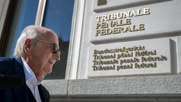 Former FIFA president Sepp Blatter arrives to Switzerland's Federal Criminal Court to listen the verdict of his trial over a suspected fraudulent payment, in the southern Switzerland city of Bellinzona, on July 8, 2022. - The Bellinzona court will hand down its verdict in the trial of former UEFA president Michel Platini and former FIFA president Sepp Blatter. Blatter and Platini are being tried over a two-million-Swiss-franc ($2 million) payment in 2011 to the former France captain, who by that time was in charge of European football's governing body UEFA. (Photo by Fabrice COFFRINI / AFP)