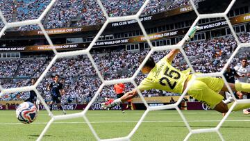 1-0. Fran García asiste a Jude Bellingham en área del Pachuca. El jugador inglés controla y saca un zurdazo raso, cruzado, para superar la estirada de Carlos Moreno.