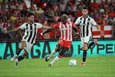 El Almería supera su fantasma del pasado y diluye el efecto Pablo Hernández