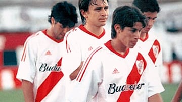 Fue comprado por River como una joven promesa y en 2004 llegó para reforzar a la UC. Su impacto fue inmediato, ganó un título, y eso le valió llegar a Brasil. Fue figura en Fluminense.