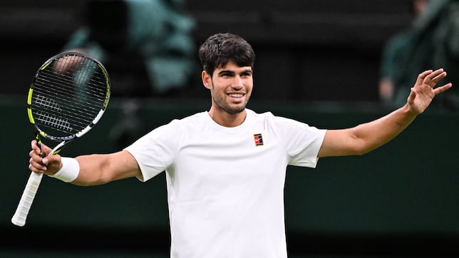 Alcaraz sufre cada vez mejor