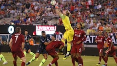 Bravo jugó un tiempo en derrota del City ante Liverpool