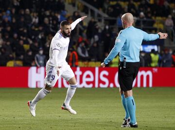 Benzema puso el 0-3 en el marcador.