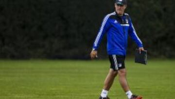 El técnico argentino acusa de malas intensiones por parte del agún sector interno de Millonarios para que su proceso fracase.