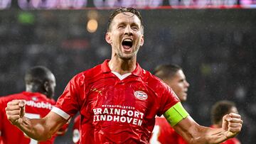 Luuk de Jong celebra el 3-0 ante el Sturm Graz.