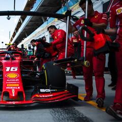 Ferrari saca toda la caballería