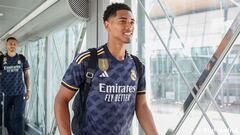 Bellingham con la nueva segunda equipación del Real Madrid durante el viaje a Los Ángeles