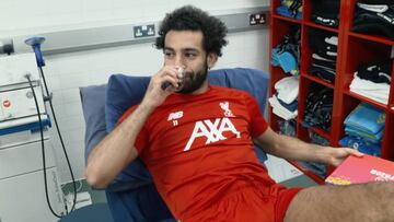 La conversación de Van Dijk con Salah por las medias del FIFA: la cara del egipcio, un poema