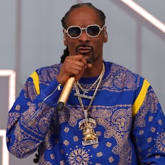 Who is performing at the halftime show of the Lions vs Vikings game on Christmas Day?