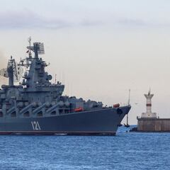 El buque insignia ruso se hunde