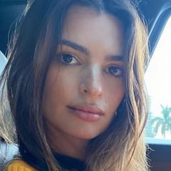 Emily Ratajkowski presume de figura apenas 11 días después de dar a luz