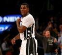 Brooklyn gana tras 3 prórrogas y los Bucks capturan 81 rebotes