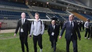 Cheryshev, saliendo del Carranza.